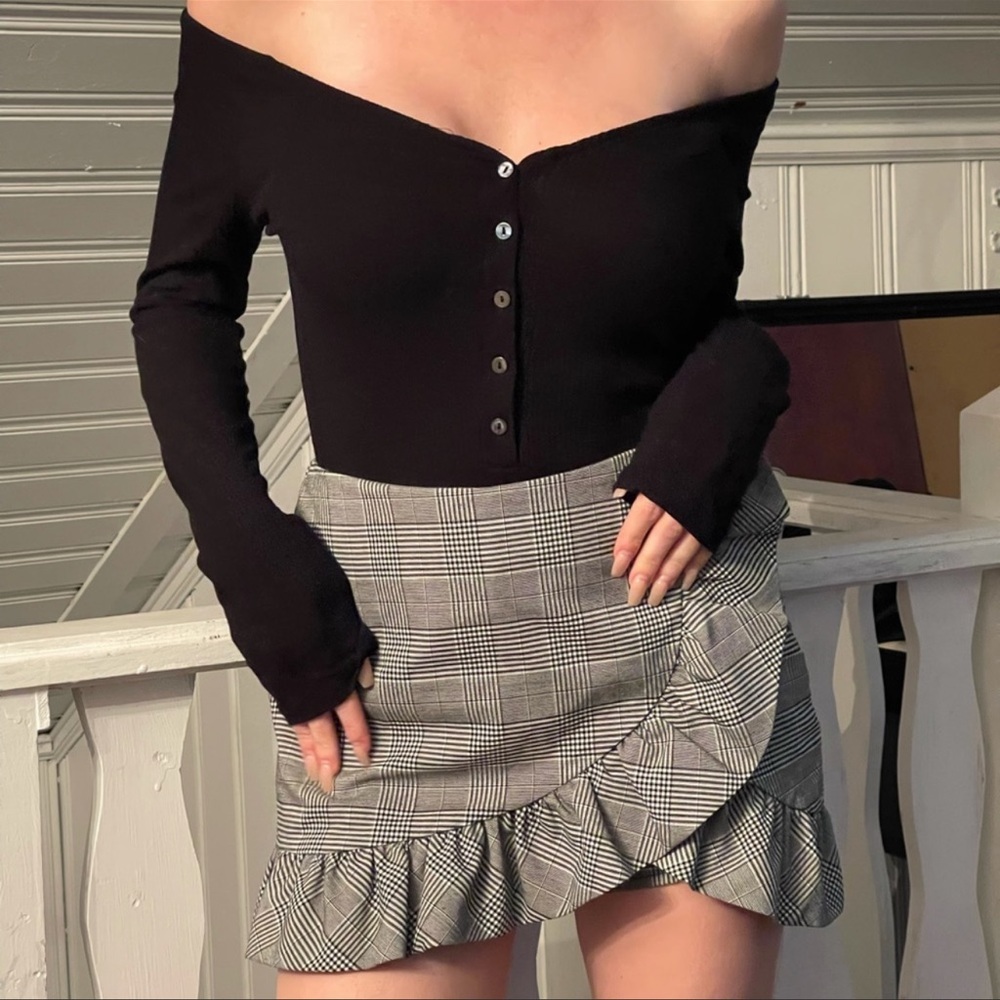 Plaid skort Skirt 🖤🤍